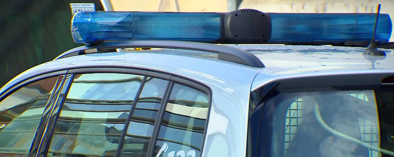 Попытка похищения в Тироле: пара в масках пыталась затащить семилетнюю девочку в машину